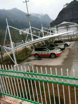 新鄉(xiāng)市小區(qū)入口張拉膜,電瓶車充電樁雨棚安裝