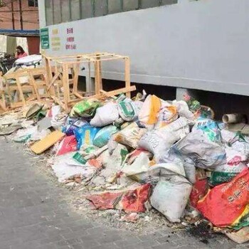 豐臺(tái)東大街垃圾車清理垃圾來電咨詢包您不虧