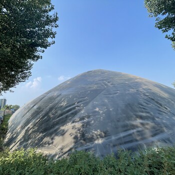 內(nèi)蒙古養(yǎng)牛場黑膜氧化池搭建方法