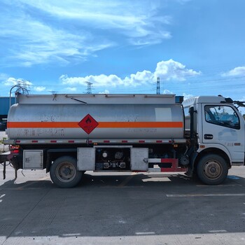 轉(zhuǎn)讓廣西防城港戶8噸加油車