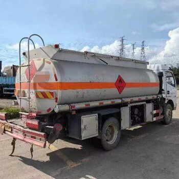轉(zhuǎn)讓廣西防城港戶8噸加油車