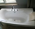 浴缸维修、上海浴缸裂缝修补釉面翻新、铸铁浴缸锈点修复