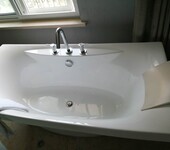 上门维修浴缸漏水、上海浴缸裂缝修补、亚克力浴缸维修