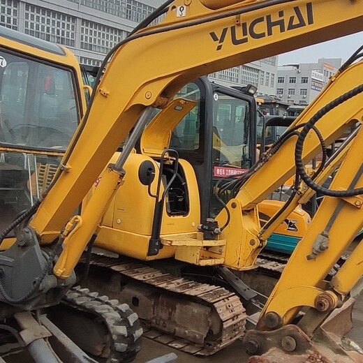 玉柴35挖機8成新現(xiàn)貨賣