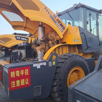 出售徐工震動(dòng)壓路機(jī)26噸工作100小時(shí)