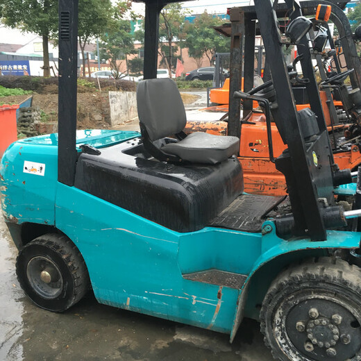 二手叉車(chē)3噸便宜價(jià)售賣(mài)叉車(chē)