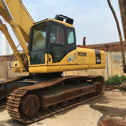 閑置卡特挖掘機(jī)3362年車發(fā)動(dòng)機(jī)原廠沒(méi)有動(dòng)過(guò)