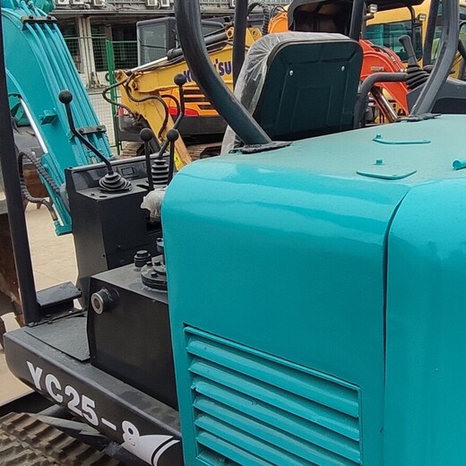 玉柴小型挖機20-5格出售