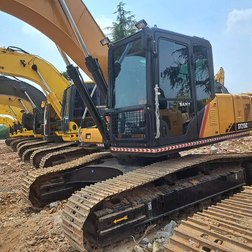 215挖掘機(jī)三一2年車況折價(jià)出售
