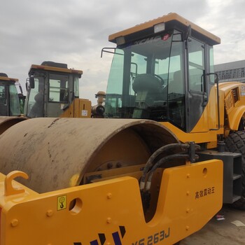 震動壓路機26噸車況轉(zhuǎn)讓