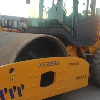 震動徐工26噸液壓壓路機二手轉(zhuǎn)售