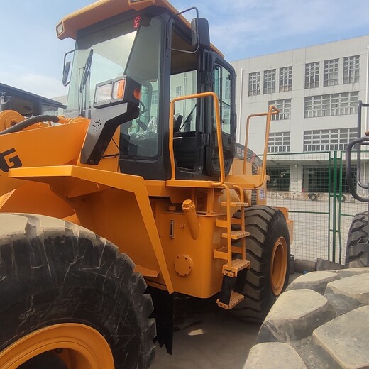 降價8成新裝載機柳工轉(zhuǎn)讓
