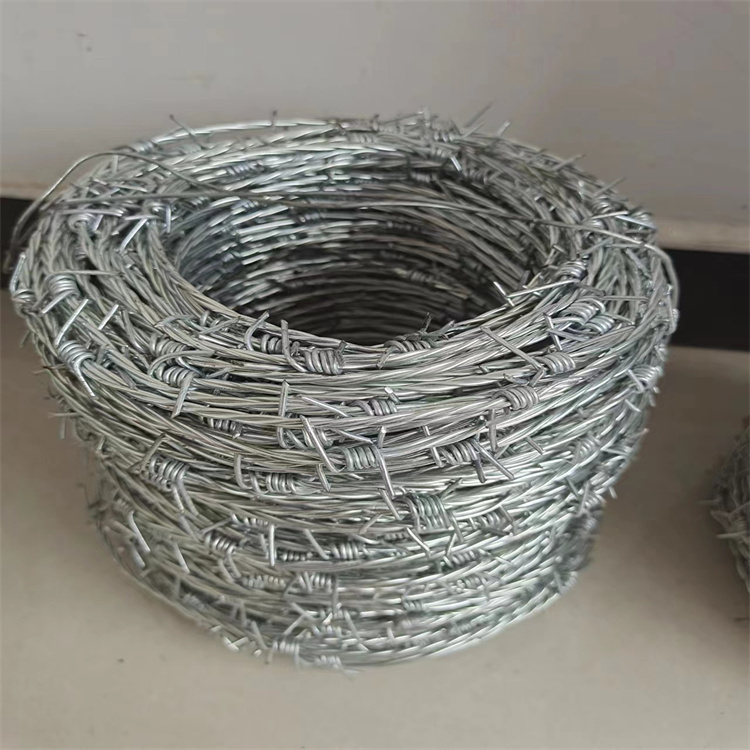 河北不銹鋼絲刺繩廠家供應海南道路養護刺鐵絲道路養護有刺鐵絲網