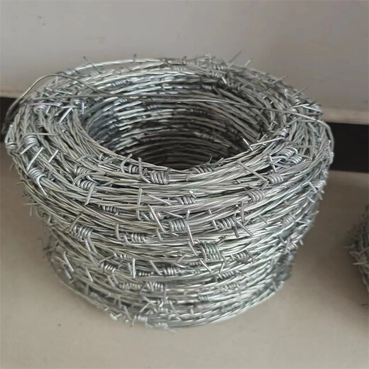 河北鋅鋁合金刺繩廠家供應(yīng)廣西圈地鐵蒺藜南寧道路養(yǎng)護(hù)帶刺鐵絲網(wǎng)