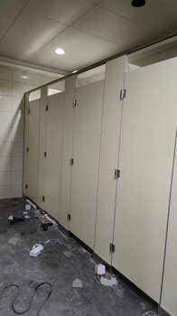 河南欒川衛(wèi)生間隔斷廠衛(wèi)生間隔板安裝