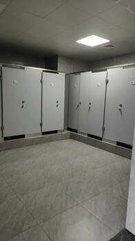 河南欒川衛(wèi)生間隔斷廠衛(wèi)生間隔板安裝