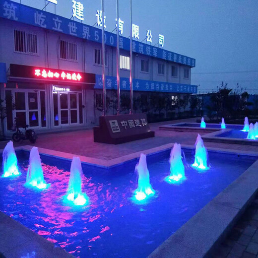 李滄多功能旱地噴泉凈化空氣美化環(huán)境