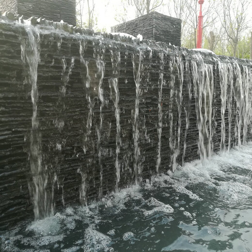 鷹潭游樂場噴泉安裝為城市增添了色彩