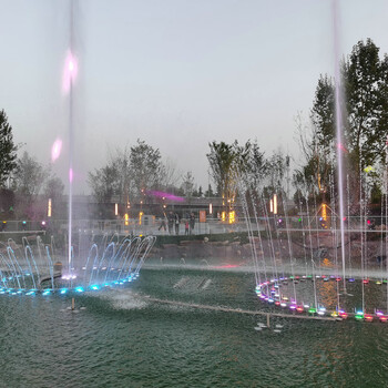 宛城公园声控喷泉提高当地形象