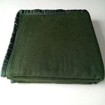 勞保綠色毛毯學(xué)生毯應(yīng)急救災(zāi)毯150X200cm現(xiàn)貨