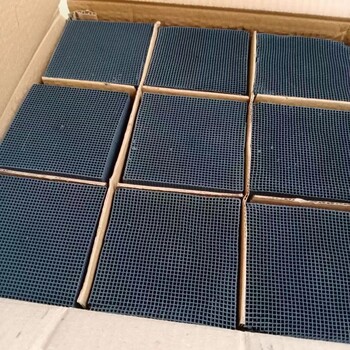 遂寧蜂窩活性炭廢氣凈化設(shè)備更換活性炭3mm孔徑活性炭