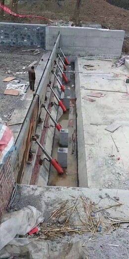 渭南螺桿式啟閉機廠家渭南手搖啟閉機閘門價格