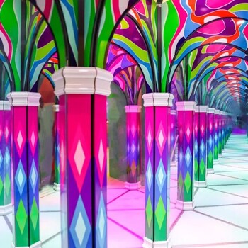 鏡子迷宮魔幻迷宮鋼化鏡燈光科技館迷宮網紅打卡工廠