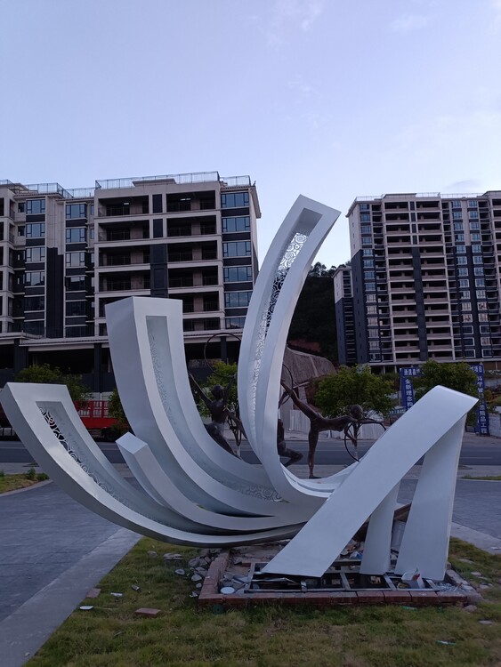 不锈钢运动人物雕像定制不锈钢雕塑园林景观小品