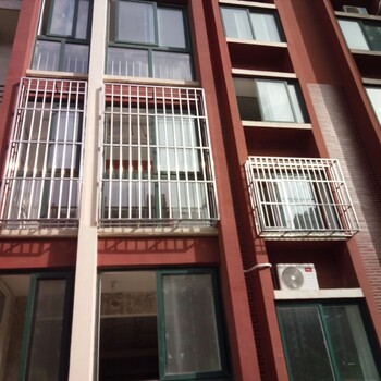 北京大兴亦庄定做防盗窗安装小区护栏阳台防护网