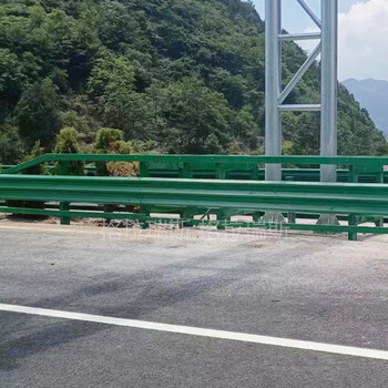 高速低變量護欄sam級高架橋低變量活動(dòng)護欄廠(chǎng)家