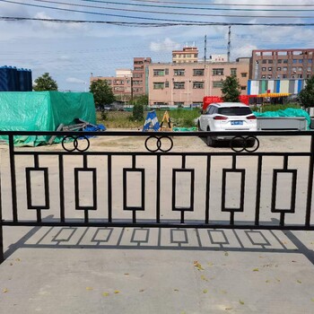 廣州市政交通防護欄桿生產廠家白云區道路圍欄安裝