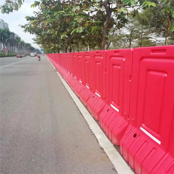 佛山三孔水馬護欄隔離擋板施工圍墻