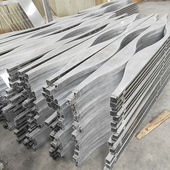 2厚弧形铝方通定制造型铝格栅工厂木纹铝方通广东粤艺佰
