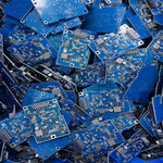 浦东区电子厂镀金PCB板回收带元器件线路板拆解利用