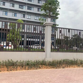 广东肇庆围墙护栏小区栏杆学校护栏厂区围栏生产工厂