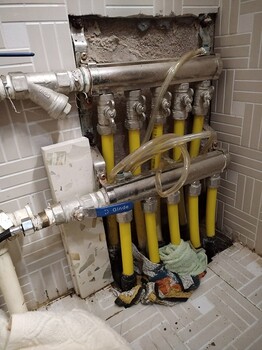 太原青年路清洗地暖更換分水器地暖打壓測漏水