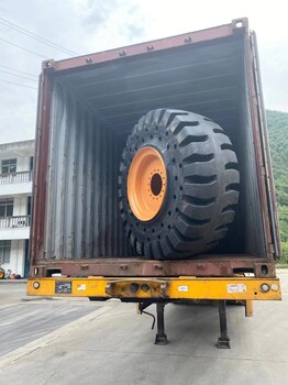 礦用聚氨酯填充輪胎17.5-25