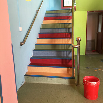 河源和平塑膠地板室內同質透心卷材膠地板價格
