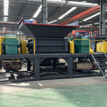 彩鋼瓦粉碎機(jī)-汽車門破碎機(jī)廠家供應(yīng)
