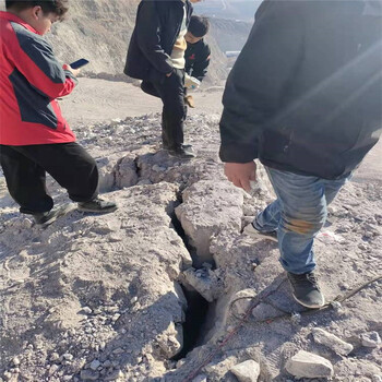 云南省迪庆藏族自治州中德鼎立气体膨胀二氧化碳爆破致裂管