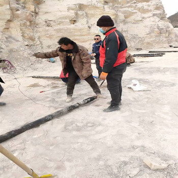 云南省迪庆藏族自治州中德鼎立气体膨胀二氧化碳爆破致裂管