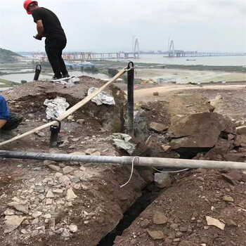 河北石家莊中德鼎立氣體膨脹中德鼎立開山機械