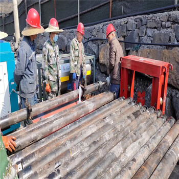 四川泸州大型劈裂棒岩石劈裂器全国发货