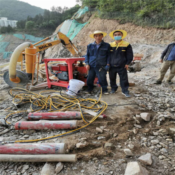 云南文山機(jī)載式液壓分裂機(jī)使用說明
