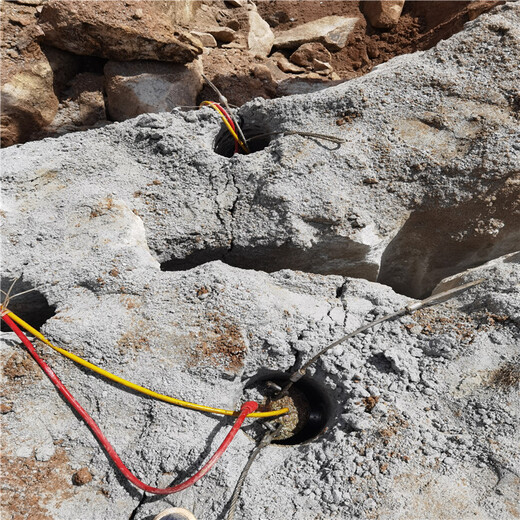 郑州挖机带动式岩石顶石器当地有卖的没