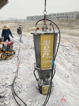 邊坡分解石層劈裂機