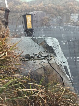 巷道破开硬石岩石劈裂机