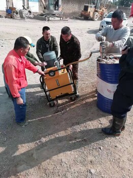 鉤機產量低堅硬石方無聲液壓劈裂機