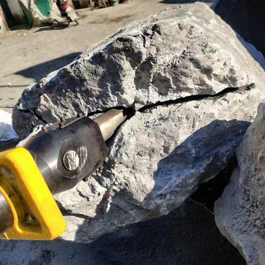 镁石开采液压岩石劈裂机