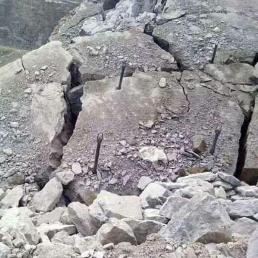 安徽銅陵中德鼎立氣體爆破氣體爆破廠家教學(xué)